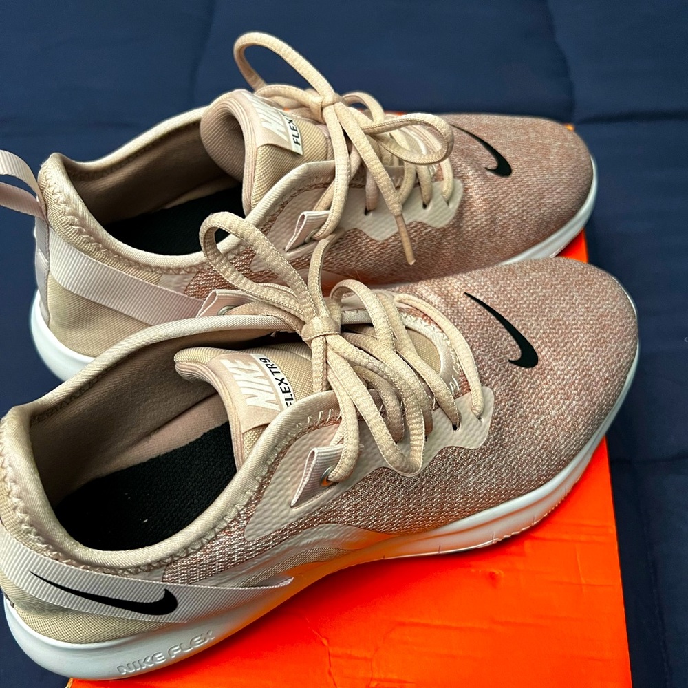 Women’s Nike Flex Trainer 9
